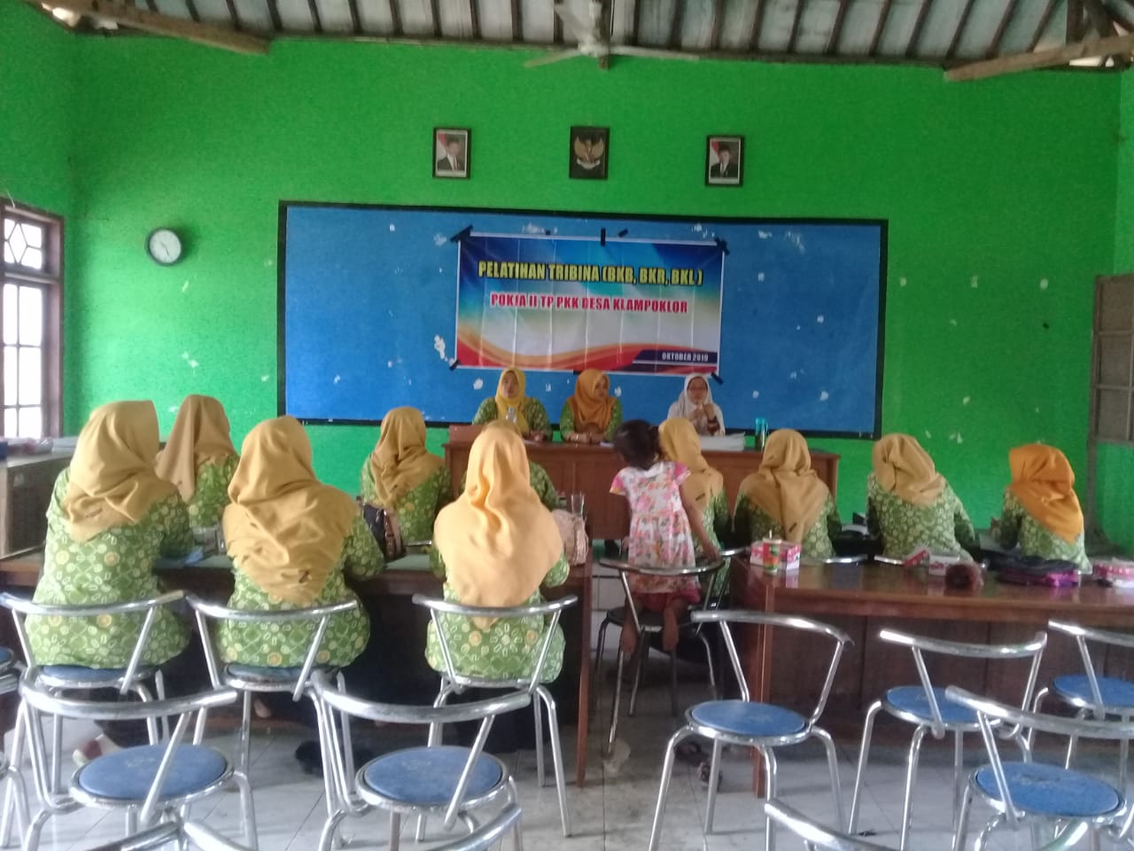 Pelatihan Kader Tribina Desa Klampoklor