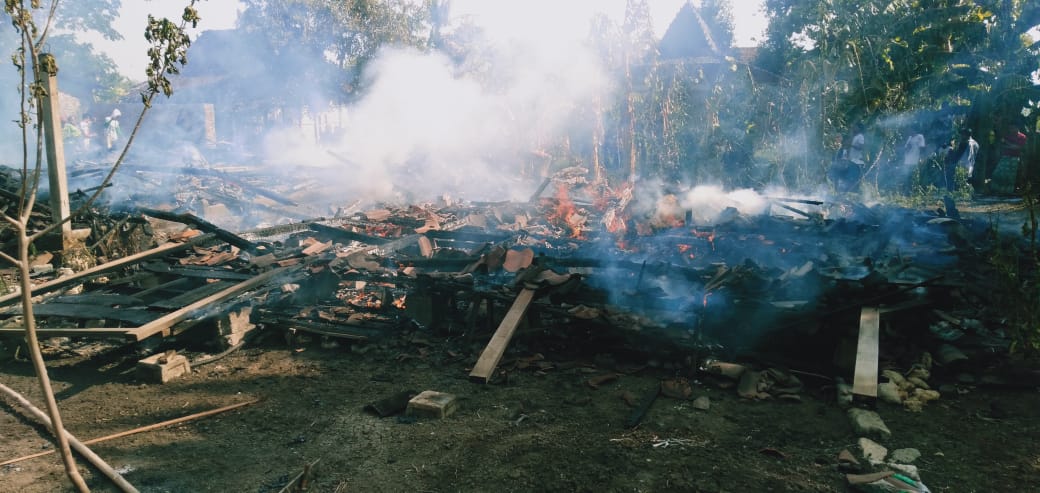 Kebakaran di Mangunanlor, 2 Rumah Ludes