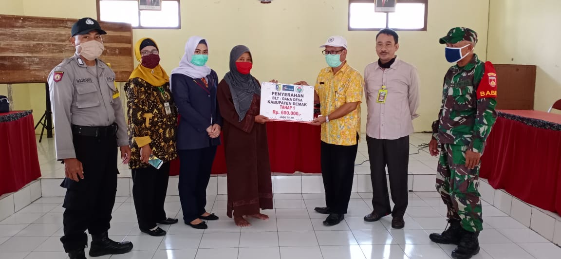 Pembagian BLT Dana Desa Mangunanlor