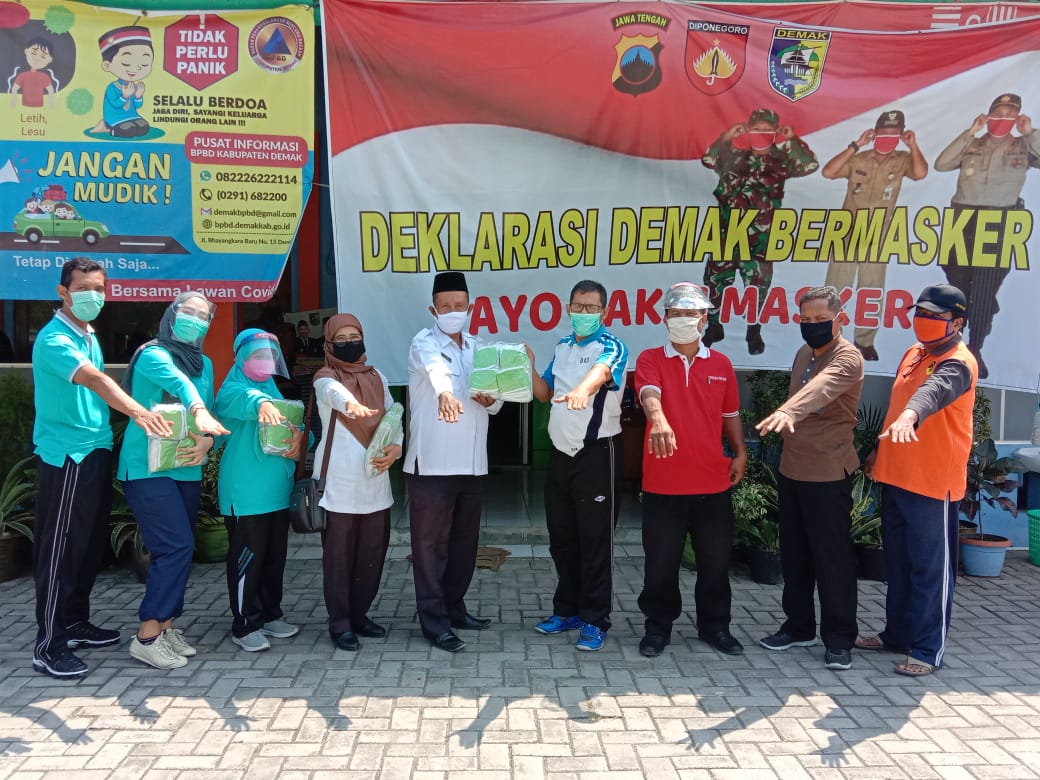 Pnyerahan Bantuan Masker dari Satgas Covid 19 Kabupaten Demak