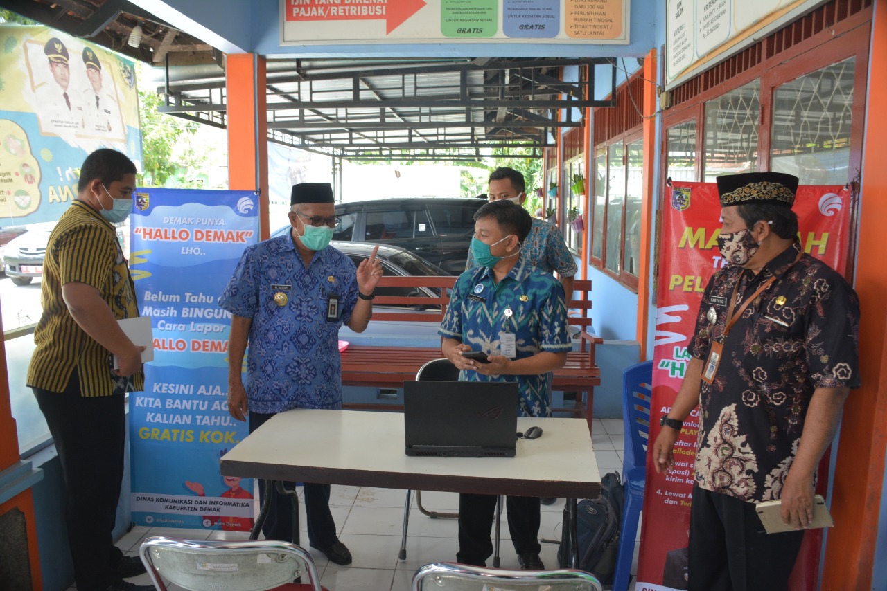 Bupati Demak Tinjau Kegiatan Layanan “HALLO DEMAK” & Lapor SP4N