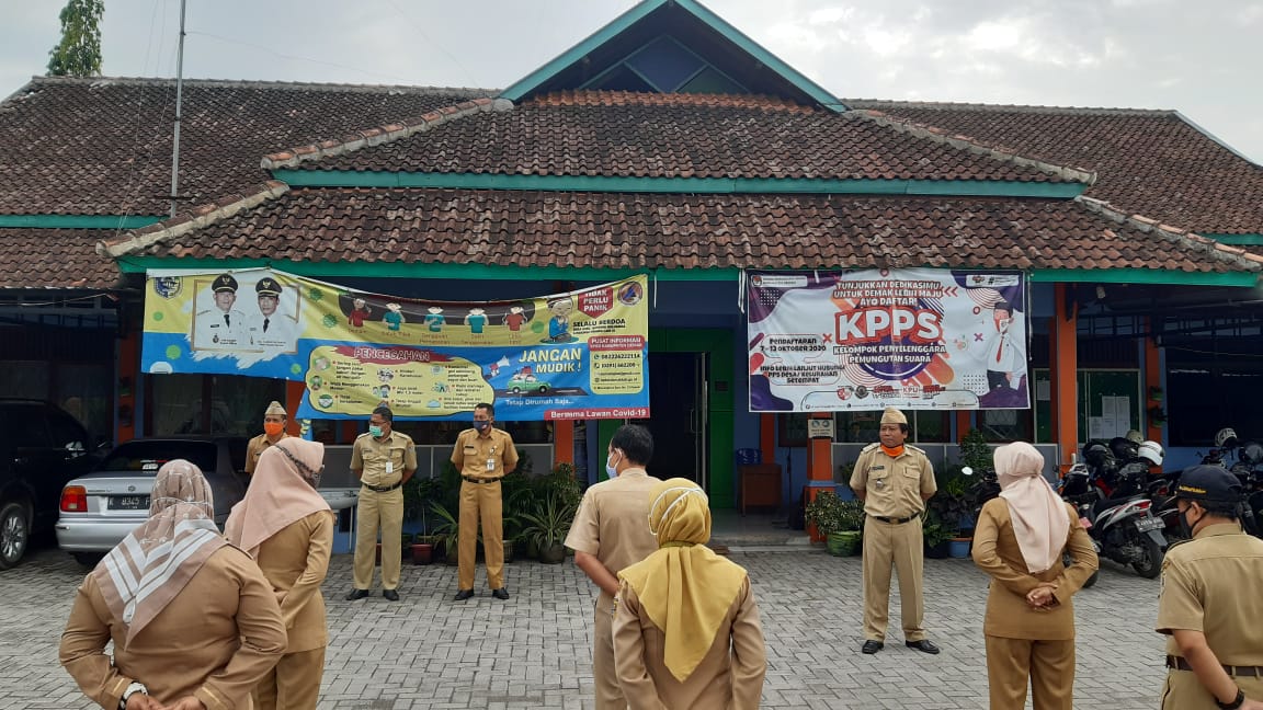 Apel Pagi Bersama Sekdes