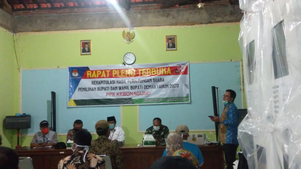 Camat Kebonagung Hadiri Rapat Pleno Rekapitulasi Hasil Perhitungan Suara Pemilihan Bupati & Wakil Bupati Demak Tahun 2020 Tingkat Kecamatan Kebonagung