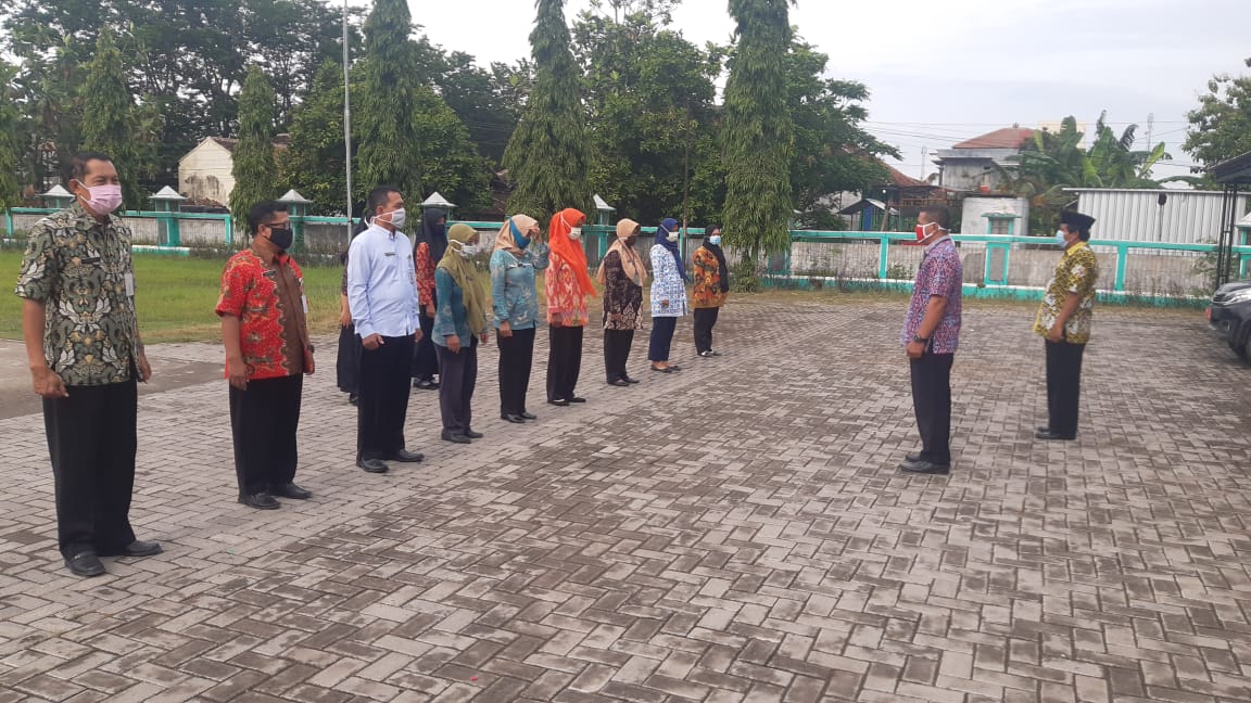 Briefing Pagi Bersama Karyawan/ti
